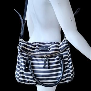 Kate Spade Cobble Hill Small Leslie Convertible Satchel (Black/Cream) Stripe
